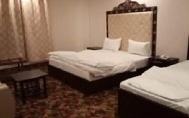 Iconic Hotel & Restaurant