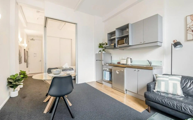 Open-plan living in the heart of CBD Zodiak Stays