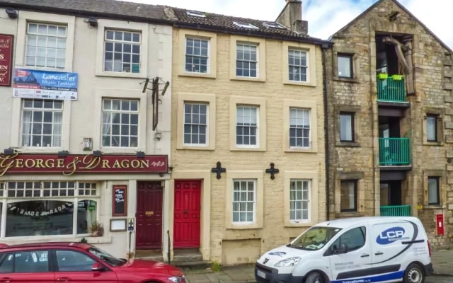 Dodshon Place