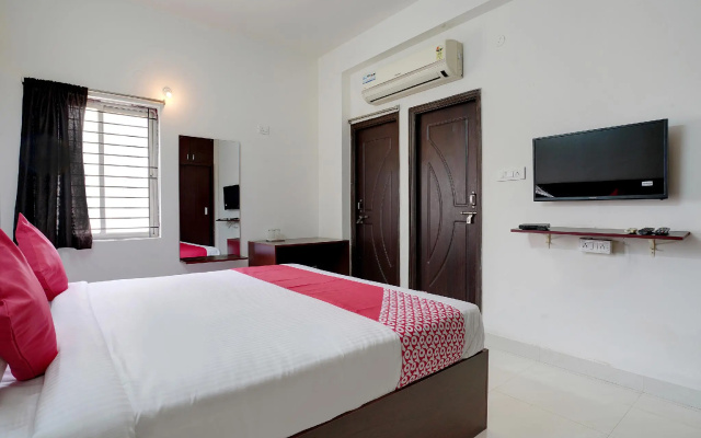 OYO 41102 Hyderabad Elite