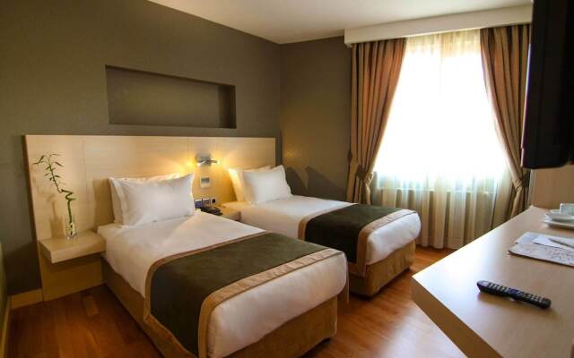 Hotel Troya вид на фасад