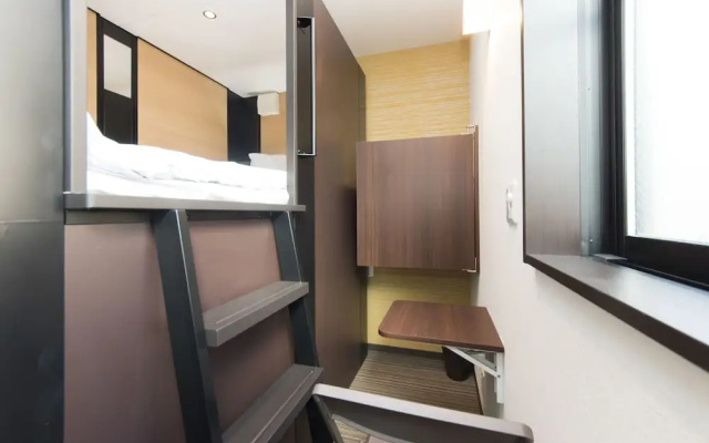 Ryoma Nishiooi I - Hostel