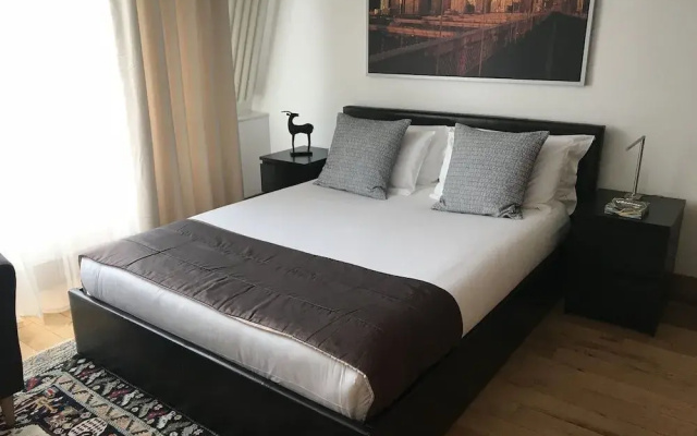 Luxury Kensington Apartment W8