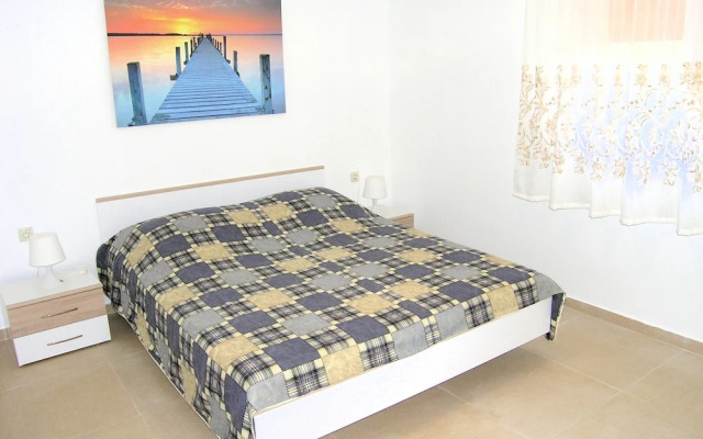 Apartment Goran