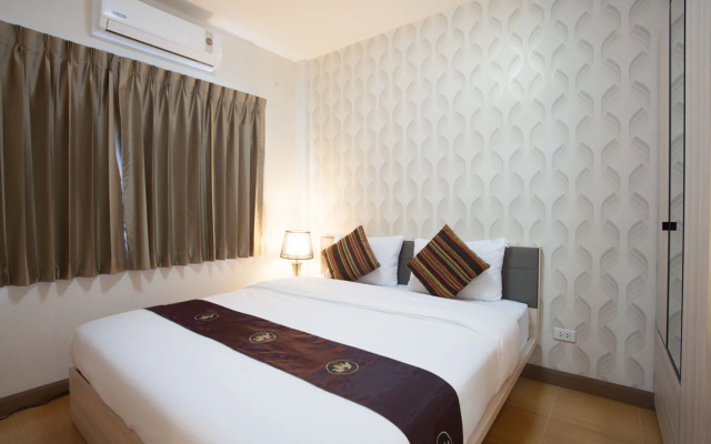 Orawan Suites