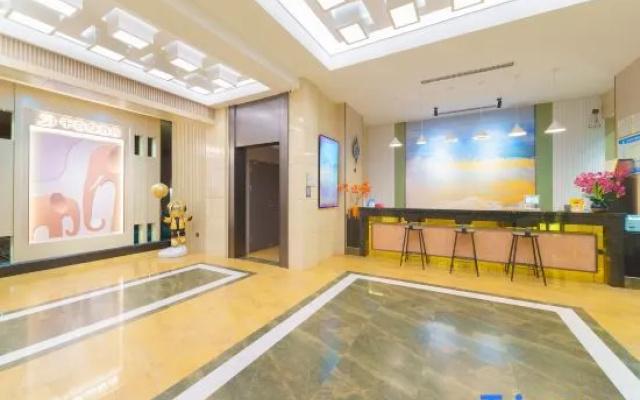 Pujiang Qianbaidu Hotel