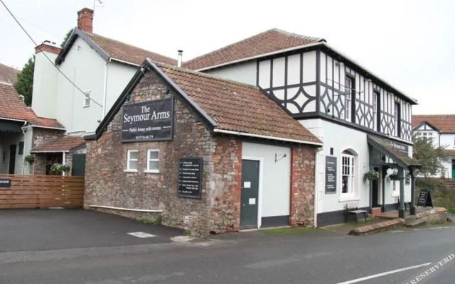 Seymour arms