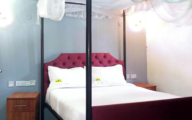 Toque & GN Hotel