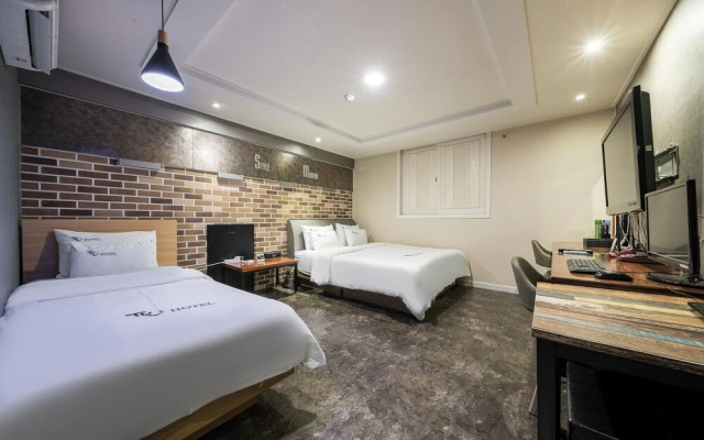 Jinju Feel Hotel