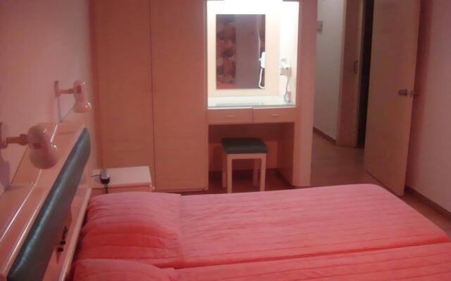 Seagull Hotel Apartments Протарас комната для гостей