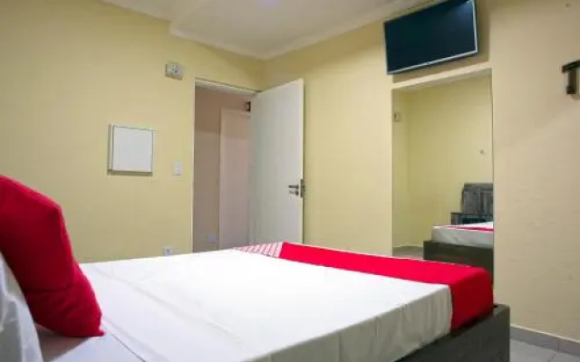 OYO 102 Hotel Sao Judas