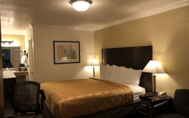 Lombard Plaza Motel