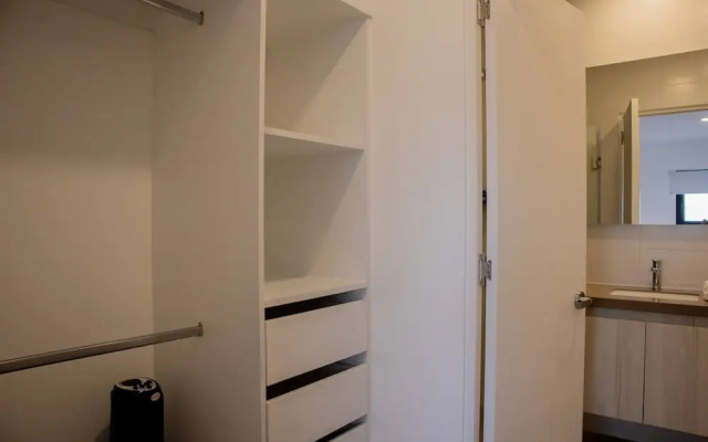 w Delightful 2BR w Balcony in Miraflores