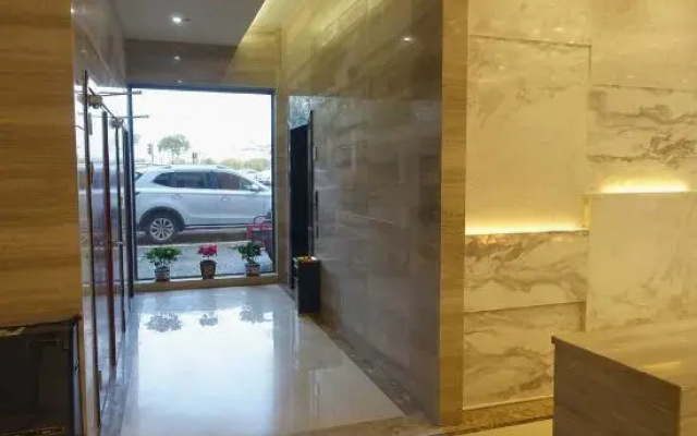 Via Business Hotel (Bengbu High Speed Railway Station)