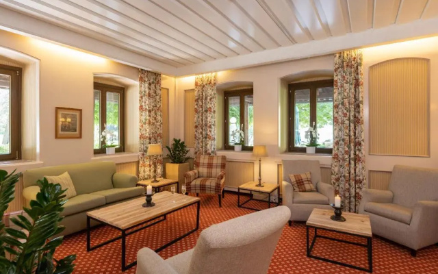 Inselhotel Faakersee