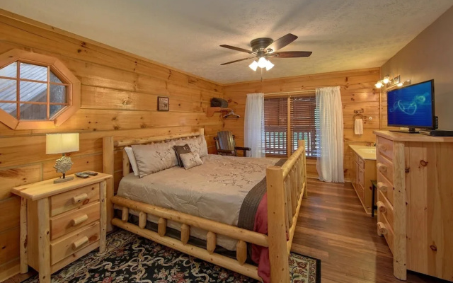 Bear Creek - 2 Br Cabin