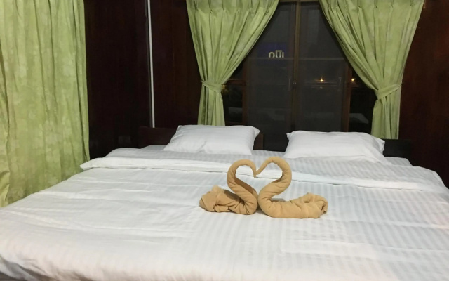 Baan MaiKhiangPhu Wang Nam Khiao