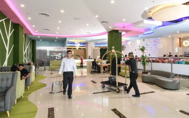 Hotel Holmes Gelang Patah