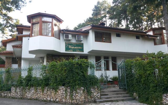 Отель Guest House Cheshmeto Кюстендил вид на фасад