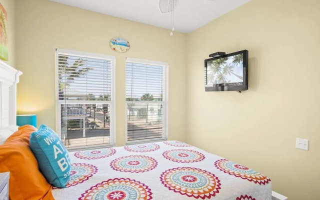 Castaways by Silver Sands Vacation Rentals