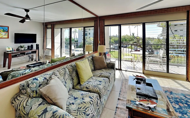 Kihei Akahi D-105 by Maui Rental Group