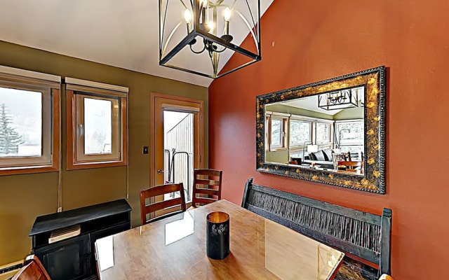Bighorn #13E - 2 Br Condo