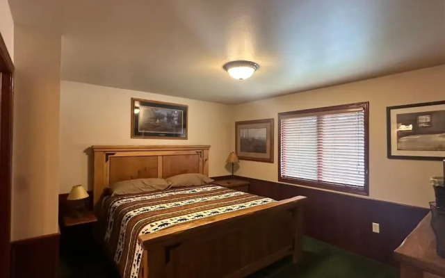 Northern Resort #17