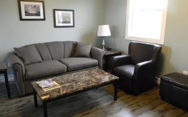 Colliers Pond Cottage
