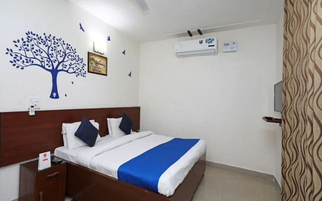 OYO 10804 Hotel Kumar