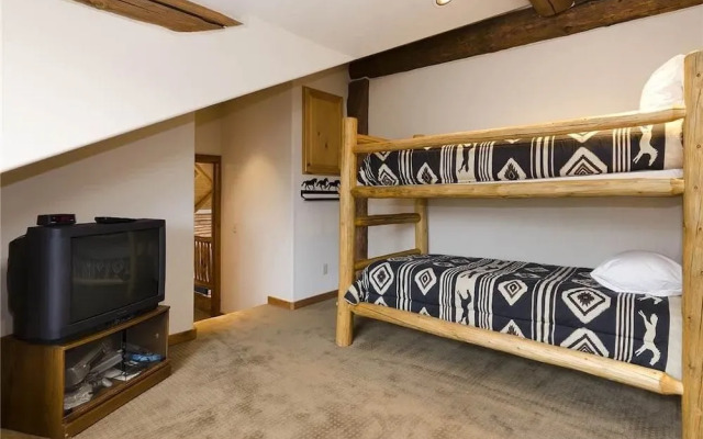 Ponderosa Lodge