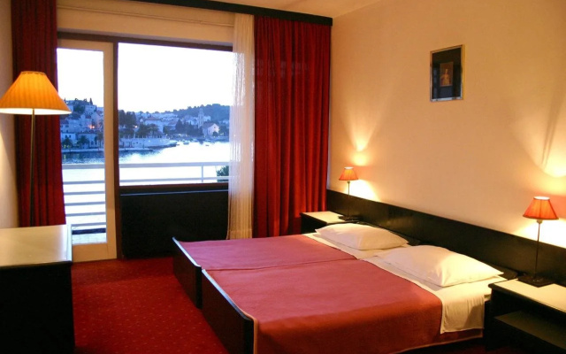 Delfin Hvar Hotel