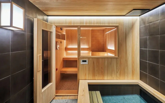 Izumigaya Craft Inn WARAKU