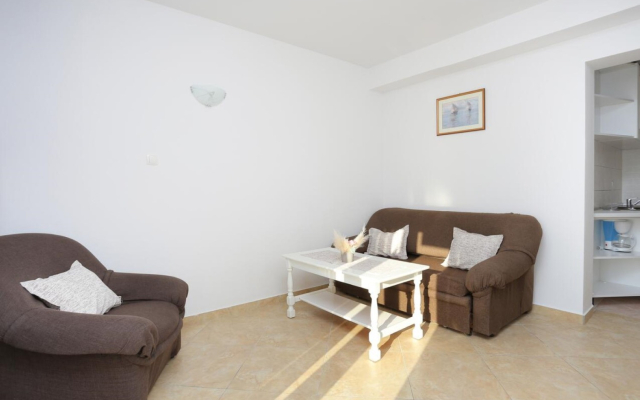 Apartment Lias 2 - with restaurant: A9 drugi kat Rogoznica, Riviera Sibenik