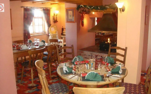 The Four Alls Inn