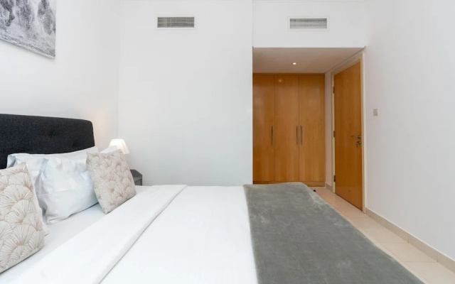 Lux BnB Greens & Views Lake View