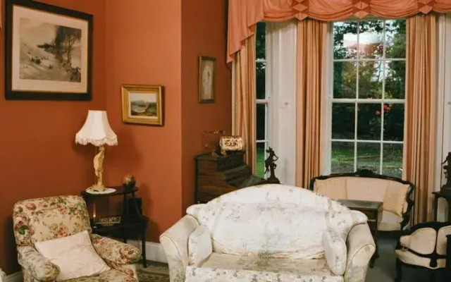 Glebe Country House