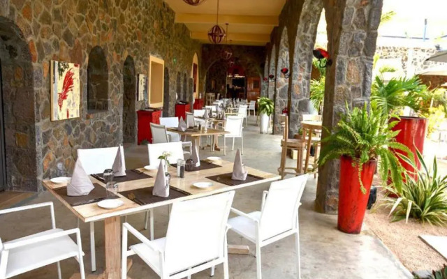Hacienda Plaza
