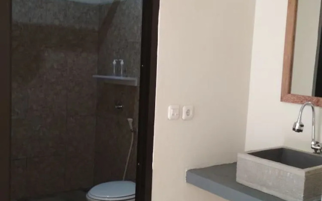 OYO 1662 Zury Homestay