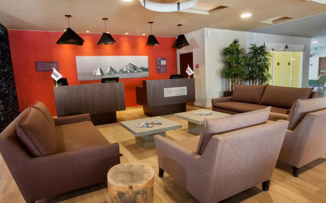 City Express Suites Cabo San Lucas