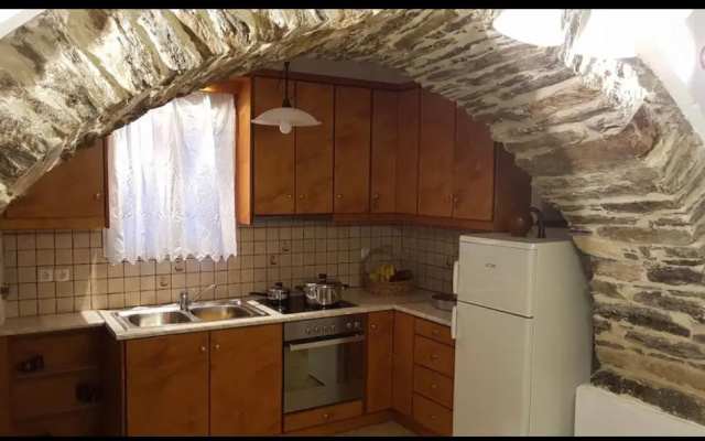Traditional House in Koronos