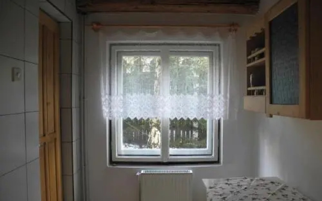 Casa cu Sindrila / Zsindelyes Vendégház