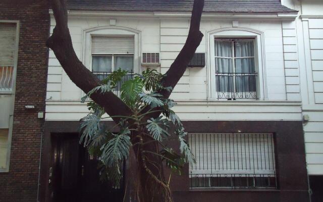 Belgrano Hostel вид на фасад