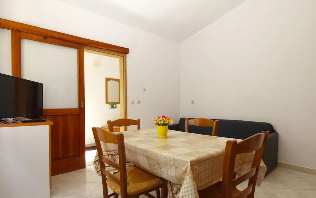 Apartment 1907