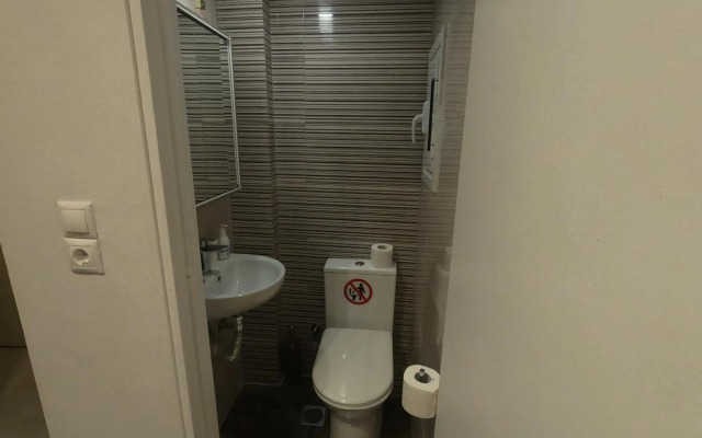 Park view apartment near Panormou