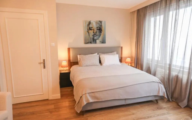 Fargo 4 Luxury Apartment