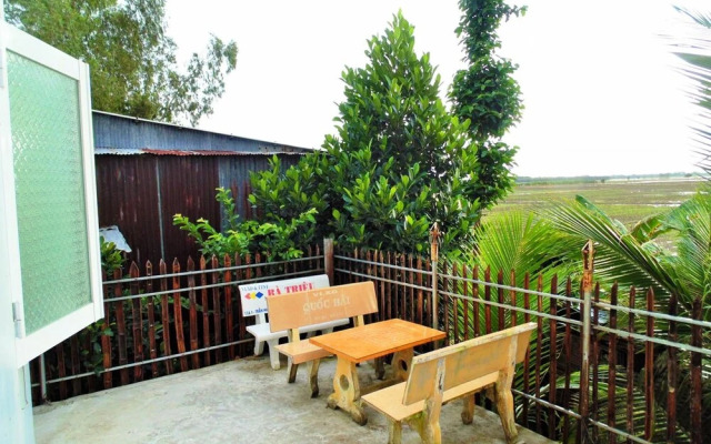 Tram Chim Homestay