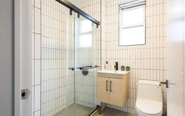 39-1 Renovated 3BR Prime Hudson Yardsarea