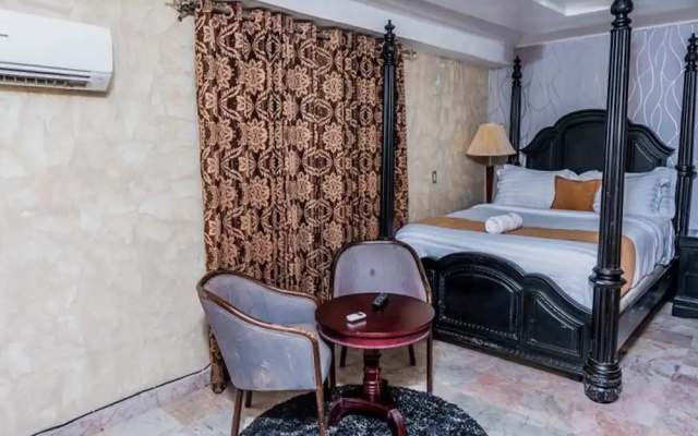 Gallani Suites Hotel
