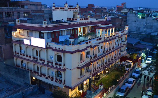 hotelImage