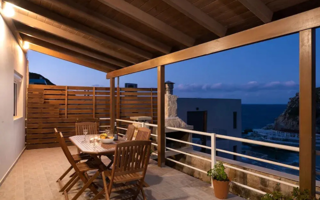 Mary's House Sea View 15meters from the beach